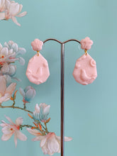 Load image into Gallery viewer, A little bit of love collection - Love birds - earrings
