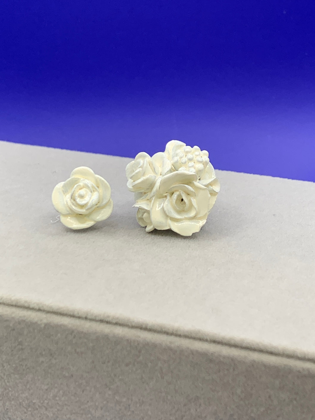 Asymmetrical flower earrings 2