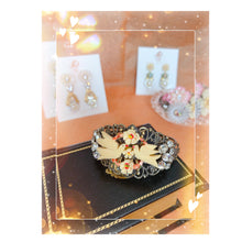 Load image into Gallery viewer, Vintage collection - Valentines Day  - Lovebirds - Adjustable bracelet
