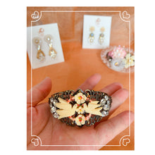 Load image into Gallery viewer, Vintage collection - Valentines Day  - Lovebirds - Adjustable bracelet
