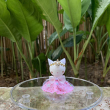 Load image into Gallery viewer, Wooden peg doll - Princess Meow
